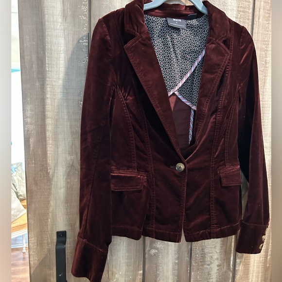Anthropologie Deep Red Velvet Blazer - Picture 6 of 14